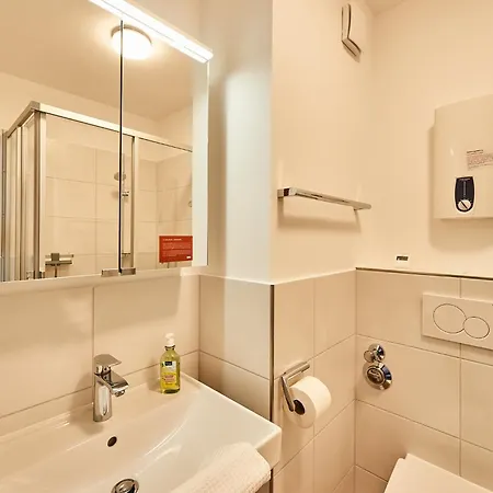 아파트 Wassertanz